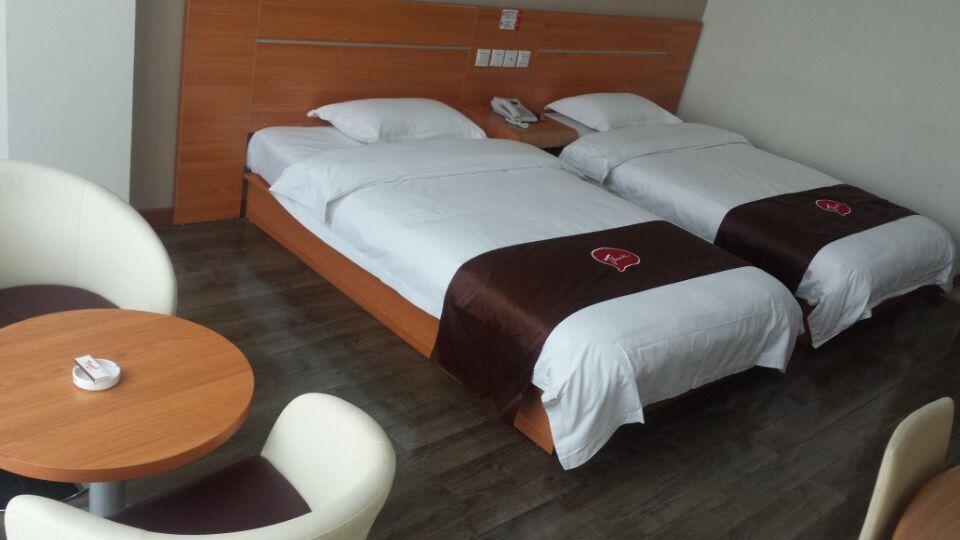 Thank Inn Chain Hotel Shanxi Lvliang Lishi Beichuanghe Road Luliang  Exterior photo